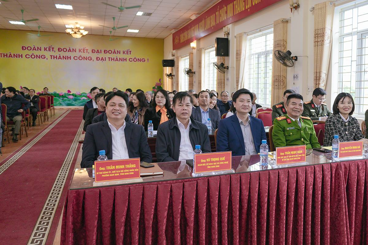 anh tin bai